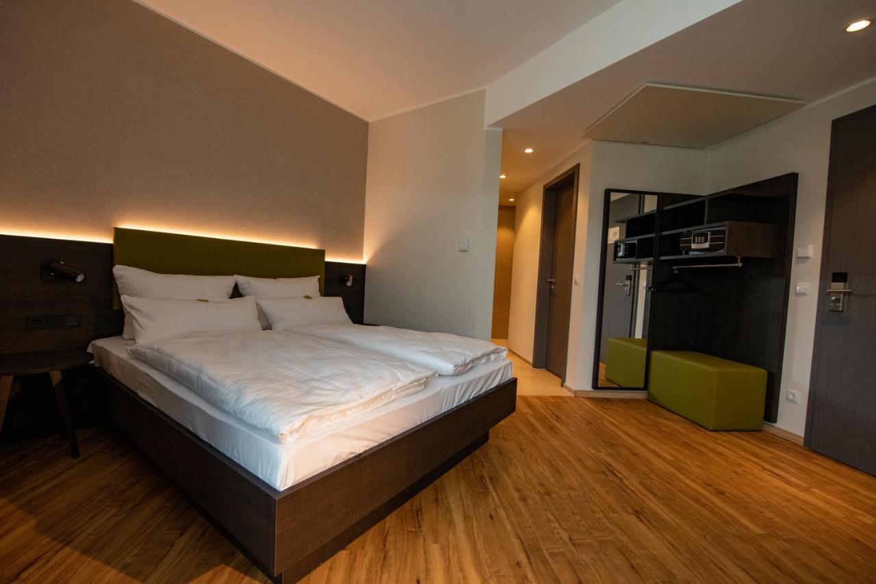 Einstein Hotel Am Roemerpark Andernach Dış mekan fotoğraf